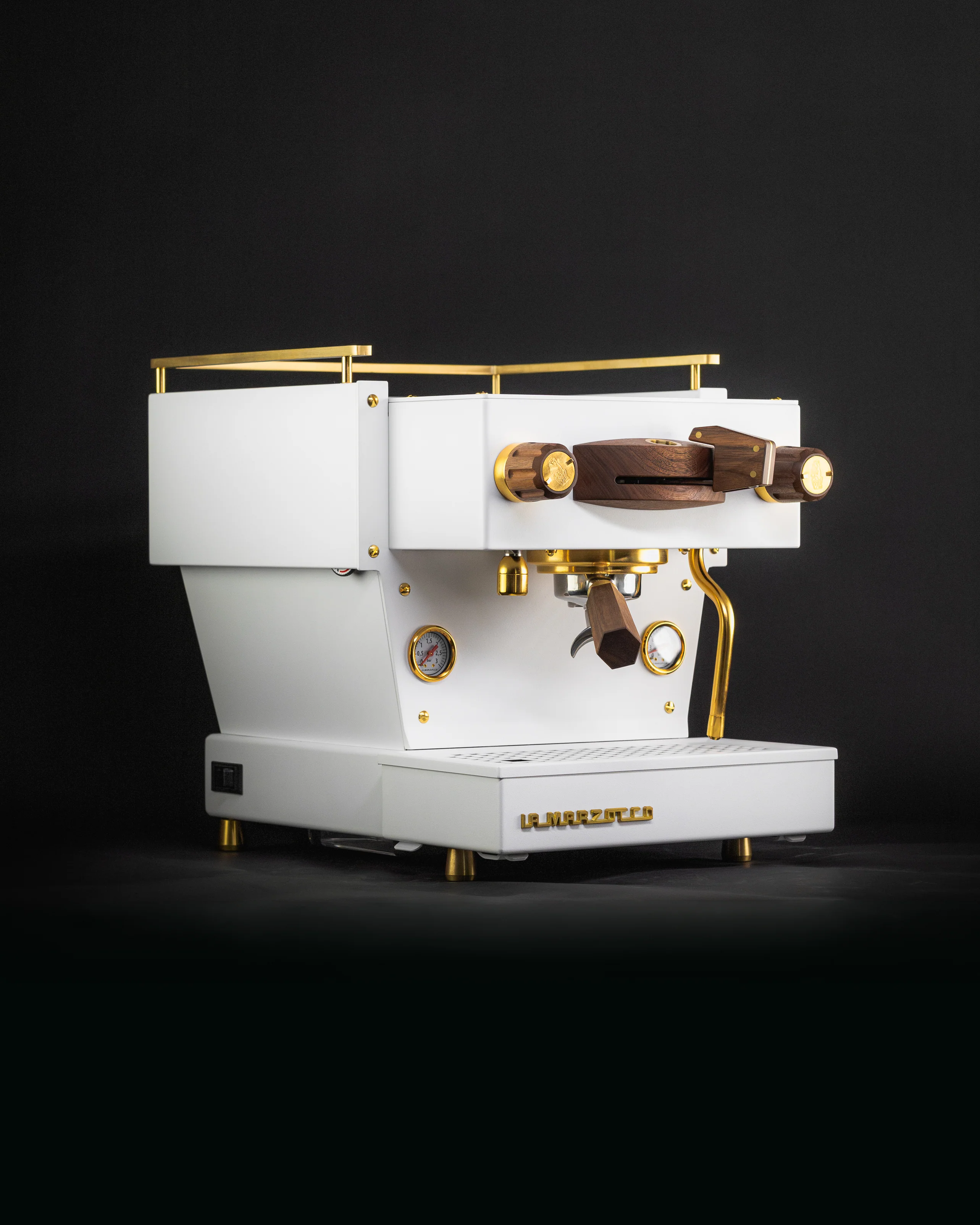 White & Gold Linea Mini (2020 Model) - Preowned - Image 4